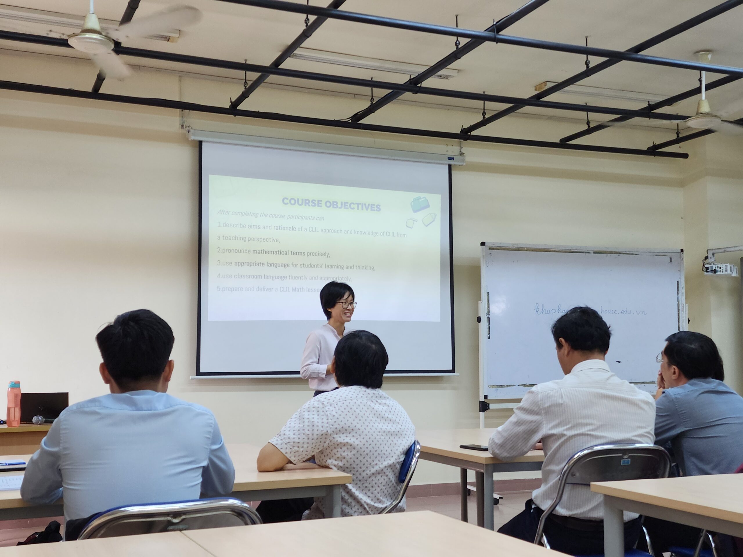 Hợp tác đào tạo giáo viên